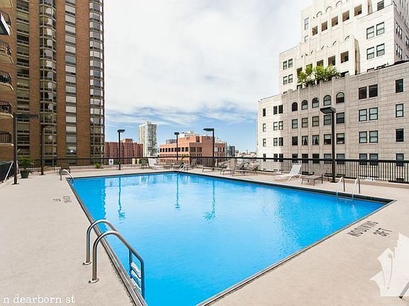 5th image of 1135 N Dearborn St #1824