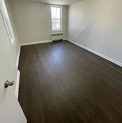 5th image of 107 Chancellor Ave