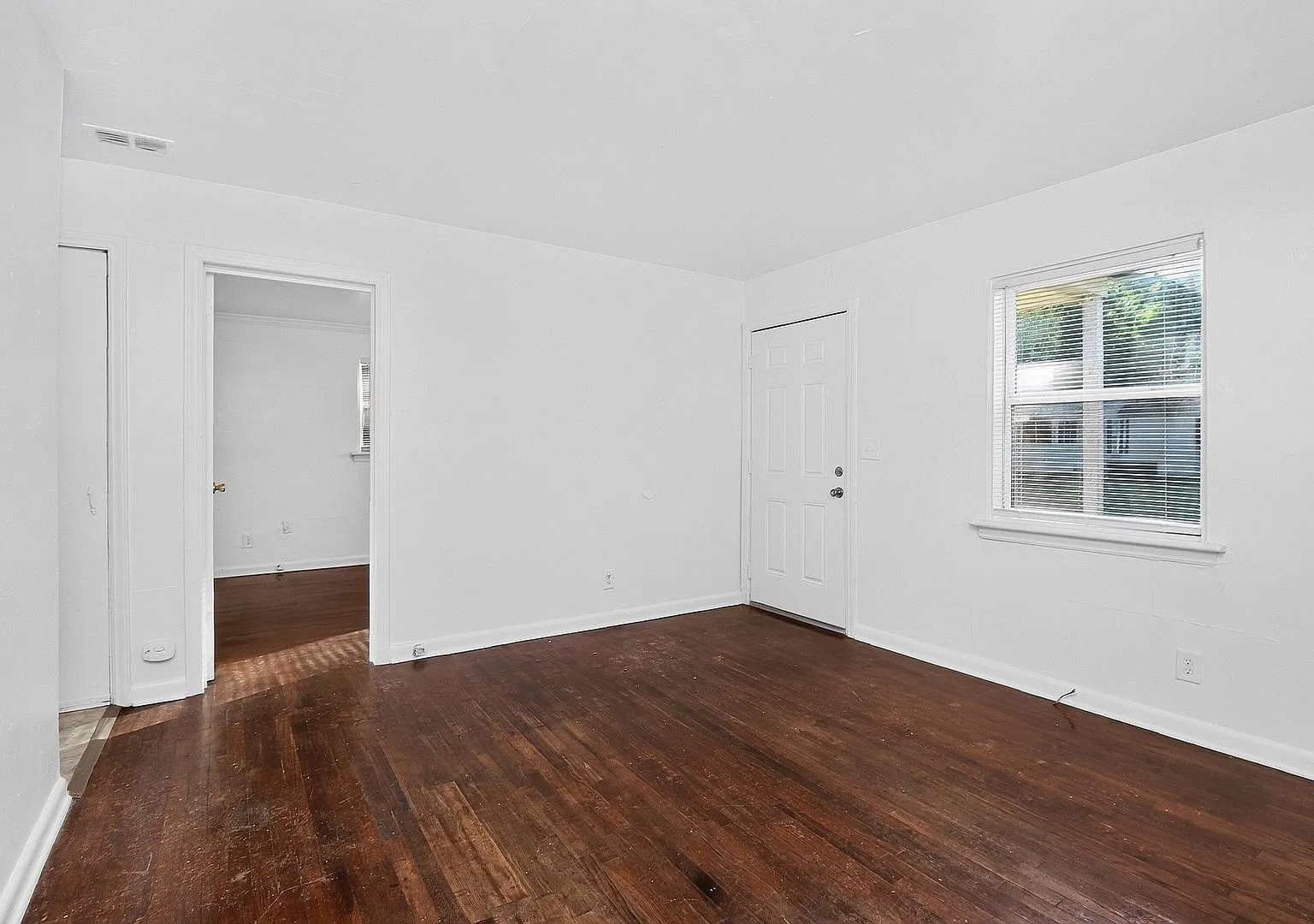 Cozy Two Bedroom Home! — Photo 3