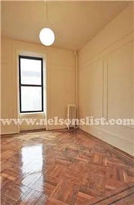 Rented by R New York | media 8