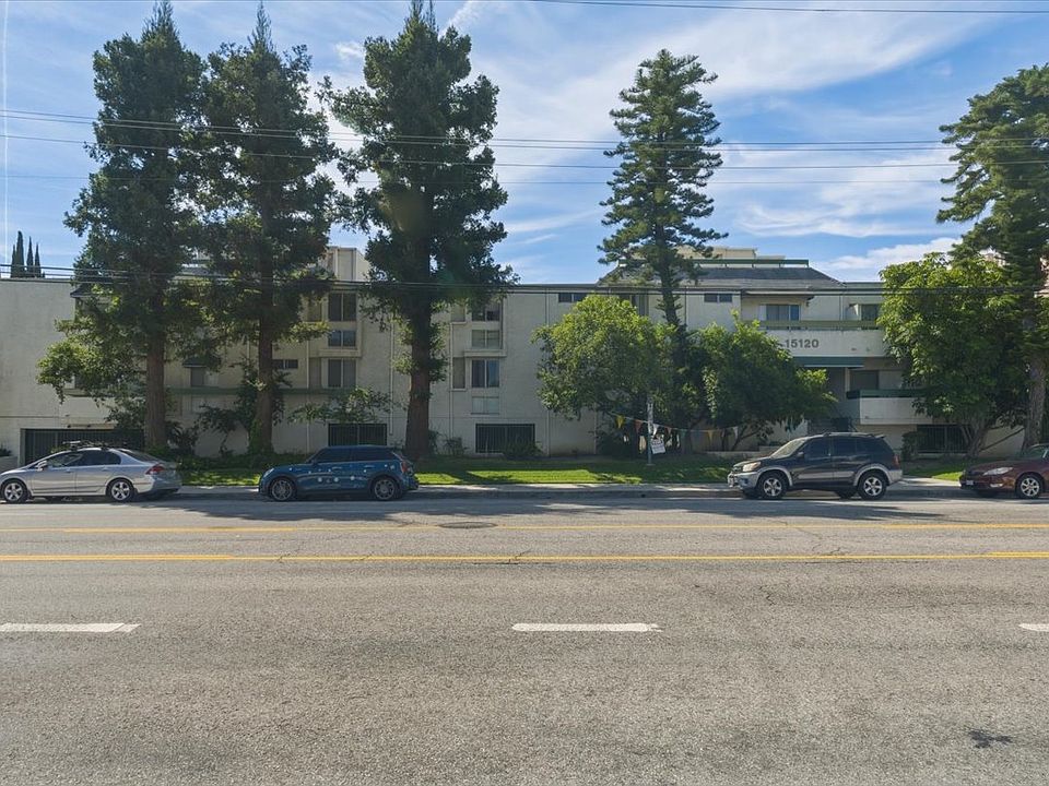 1st image of 15120 Magnolia Blvd