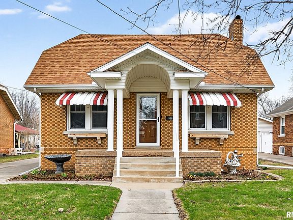 2nd image of 1061 Brown Ave
