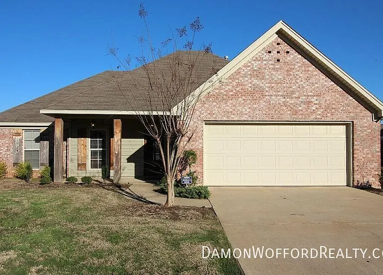 614 Oak Park Cir — Photo 32