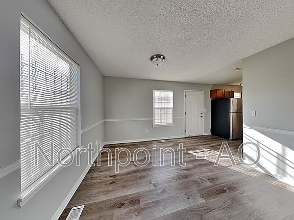 4th image of 4214 Woodland Ave