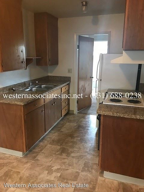 1st image of 1910 46th Ave APT 18