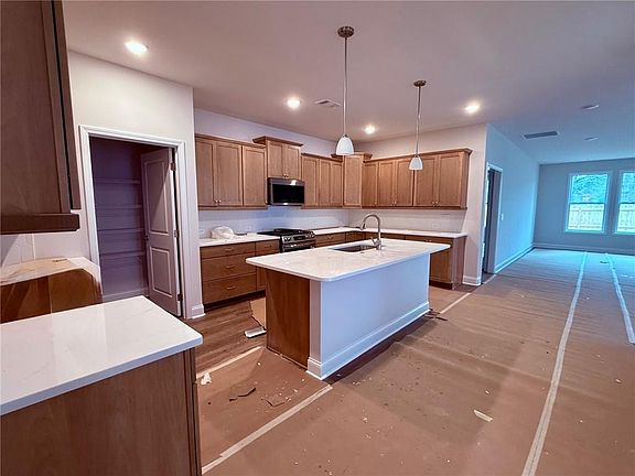 6th image of this home