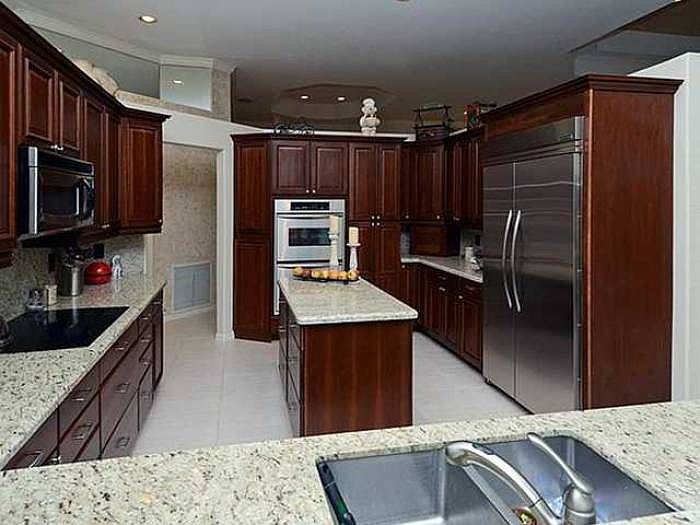 1st image of 1671 Island Way