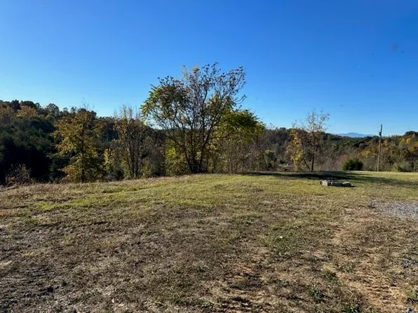 125 Picadilly Way, Parrottsville, TN 37843