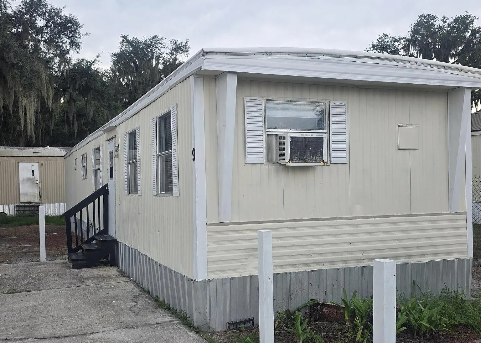 2 bed, 850 sqft, $996 — Photo 1