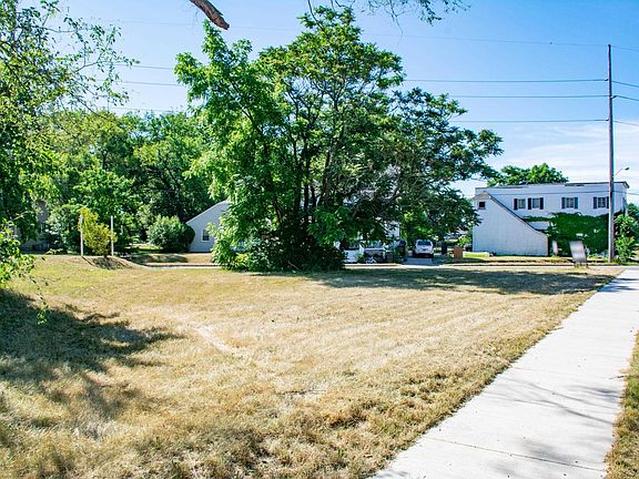 2nd image of 701 S Bend Ave