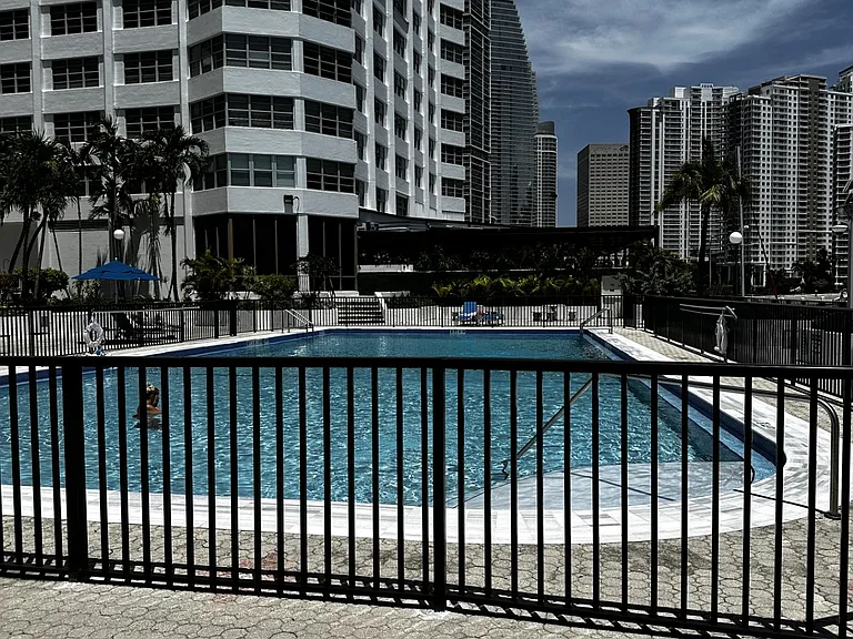 825 Brickell Bay Dr #750 — Photo 25