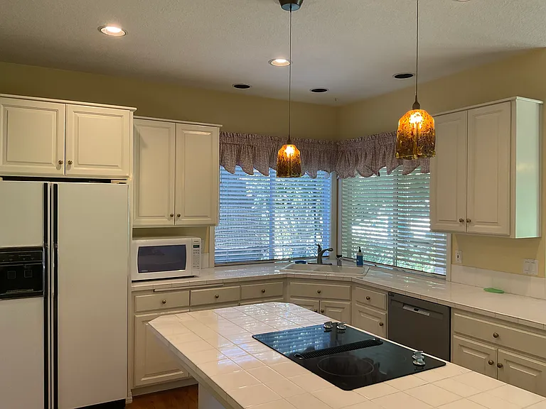 7515 SW Fairway Dr — Photo 8