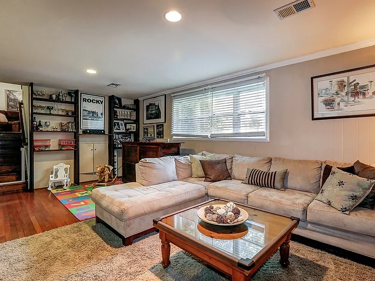 12217 Hunters Ln — Photo 12