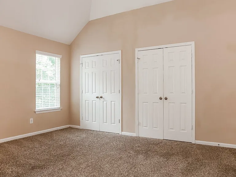 10023 Montrose Dr NW — Photo 15