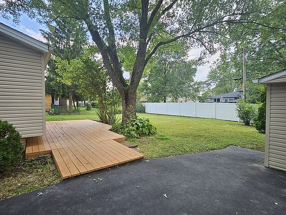 3rd image of 8376 Priem Rd