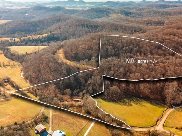2555 Skillet Creek Rd, Hartsville, TN 37074