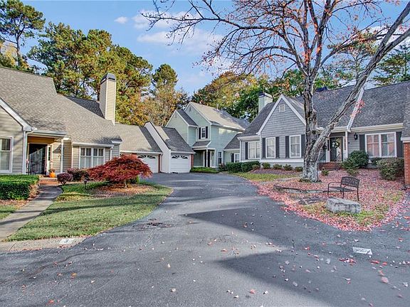 2nd image of 3 Vernon Glen Ct