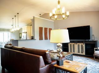 1907 Saint George Ln, Janesville, WI 53545