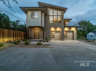 4916 Hill Rd, Boise, ID 83703