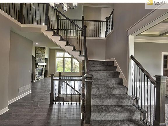 2nd image of 5136 Meadowlark Dr