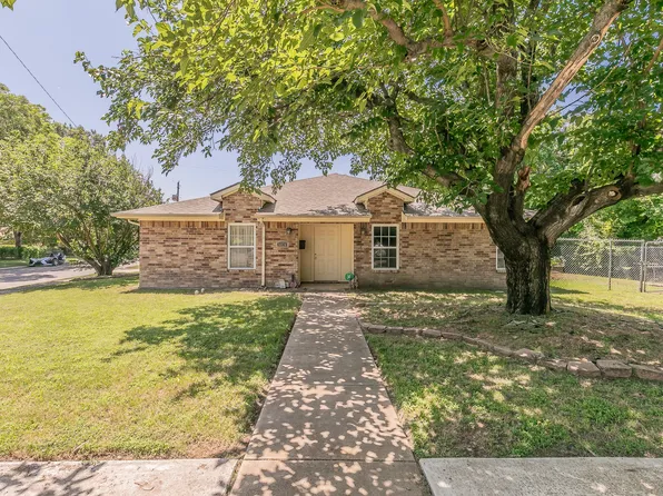 6836 Pecan Park Dr, Richland Hills, TX 76118