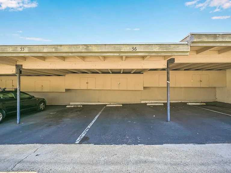 23732 Hillhurst Dr #27 — Photo 14