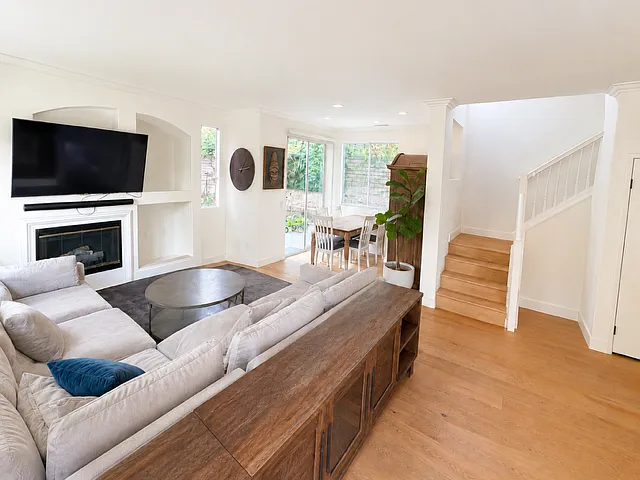28318 Medlar Dr — Photo 8