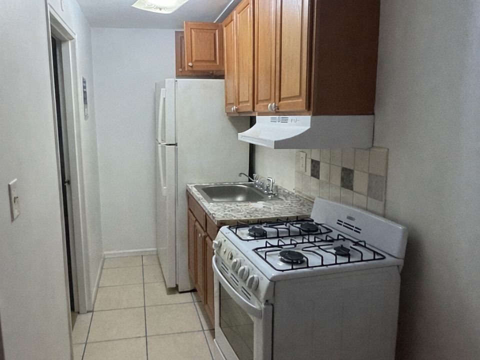 2nd image of 129 Black Rock Ave APT 11