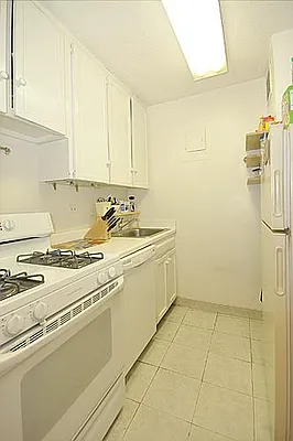 Sold by NextStopNY | media 28