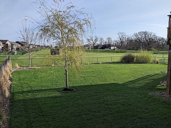 4th image of 1721 Falcon Dr