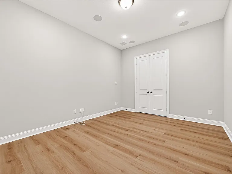 1635 Delta Oaks Dr — Photo 31