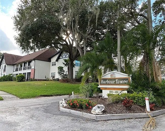N Bayshore Blvd, Clearwater — Photo 1