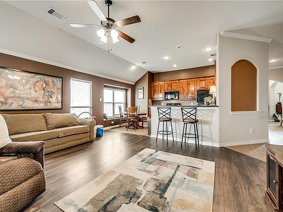 5th image of 14604 Highland Cir