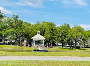 15 Park Row S, Beaufort, SC 29907