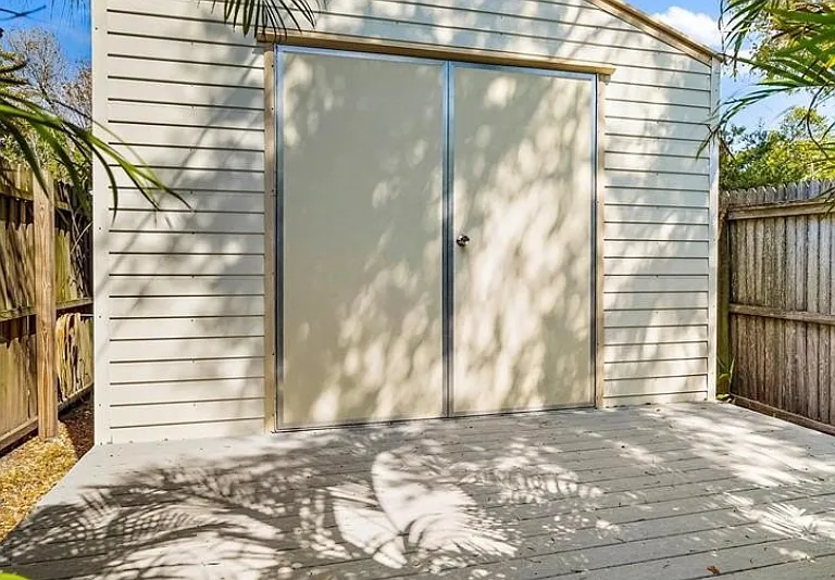 Shed