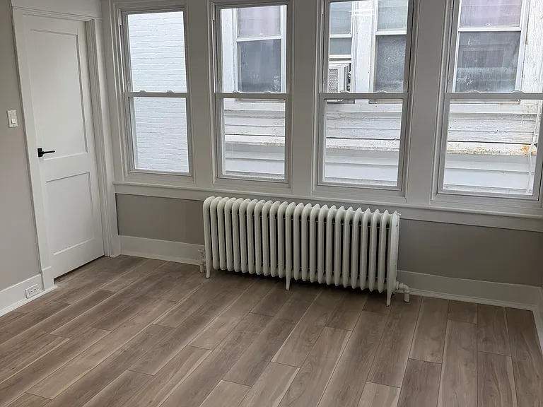 929 McKnight St — Photo 10