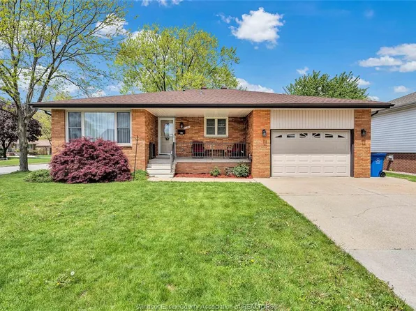 5120 Iris Pl, Windsor, ON N8T 1L6