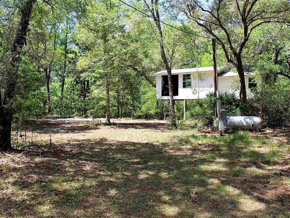 1st image of 527 Seminole Ln