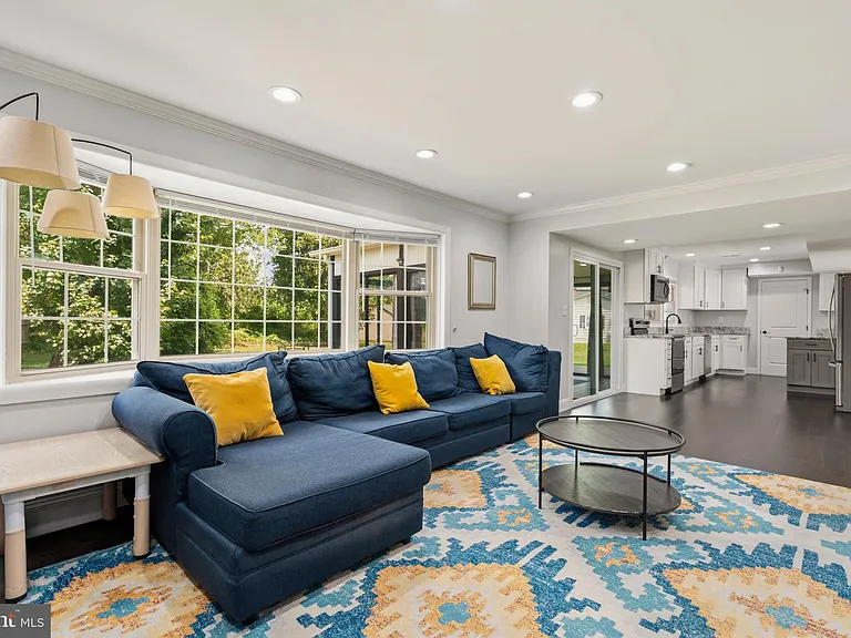 1205 Windermere Ct — Photo 17
