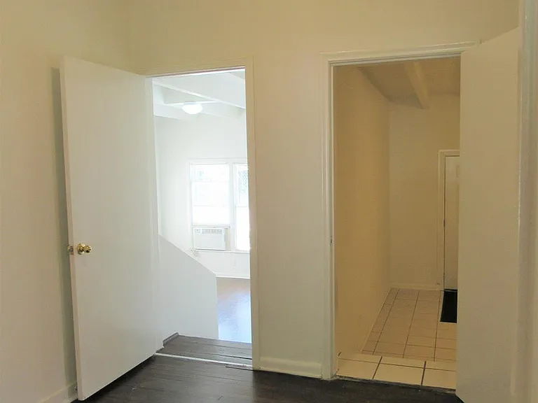 454 Bailey Ave — Photo 7