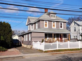 325 Maple Ave, Westbury, NY 11590