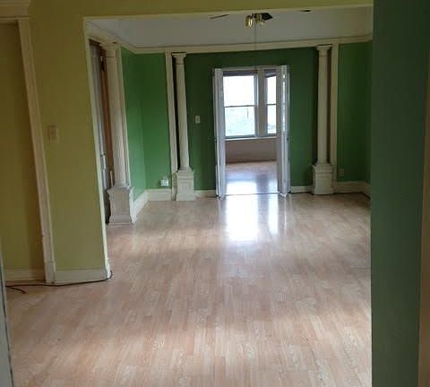 5th image of 6340 N Lincoln Ave