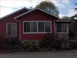 3rd image of 240 Oak Hollow Ln