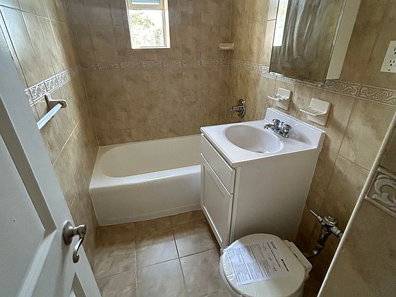 5th image of 88-22 179th St #3N