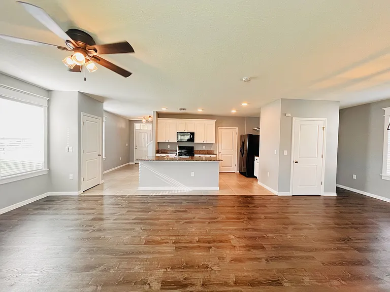 5202 San Palermo Dr — Photo 36