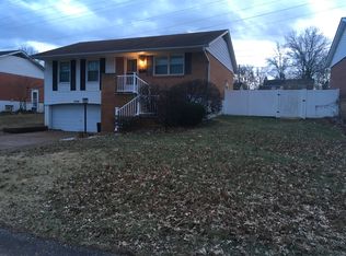 9124 Lemona Dr, Saint Louis, MO 63123