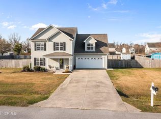 127 Investment Ln, Jacksonville, NC 28540