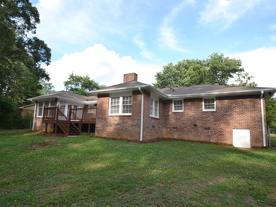 2nd image of 2789 Adella Ct