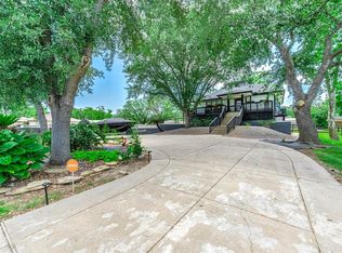5301 Bayou Dr, Dickinson, TX 77539