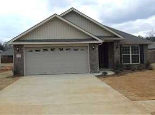 241 Stoney Trail #4, Maylene, AL 35114